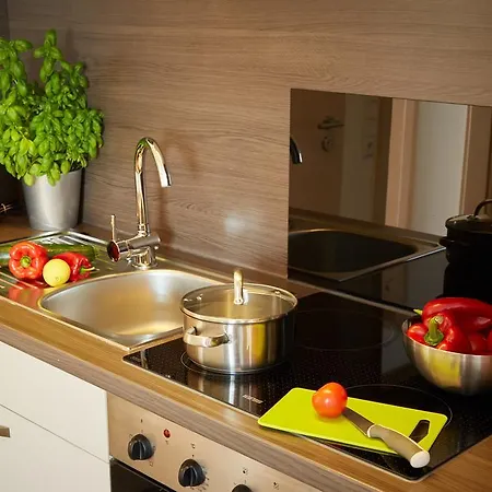 Hotel Business Homes -